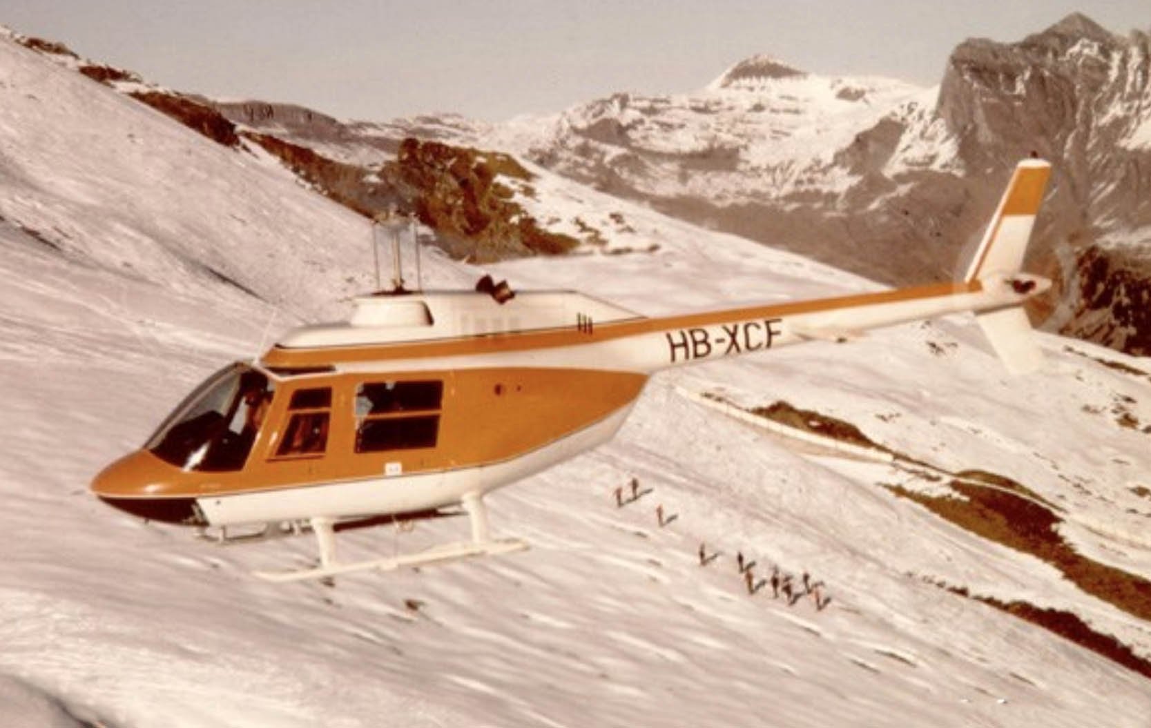 Wooden Helicopter - retro style - Wonderful Little Company ™